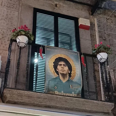 Home in love: balconcino spaccanapoli-2